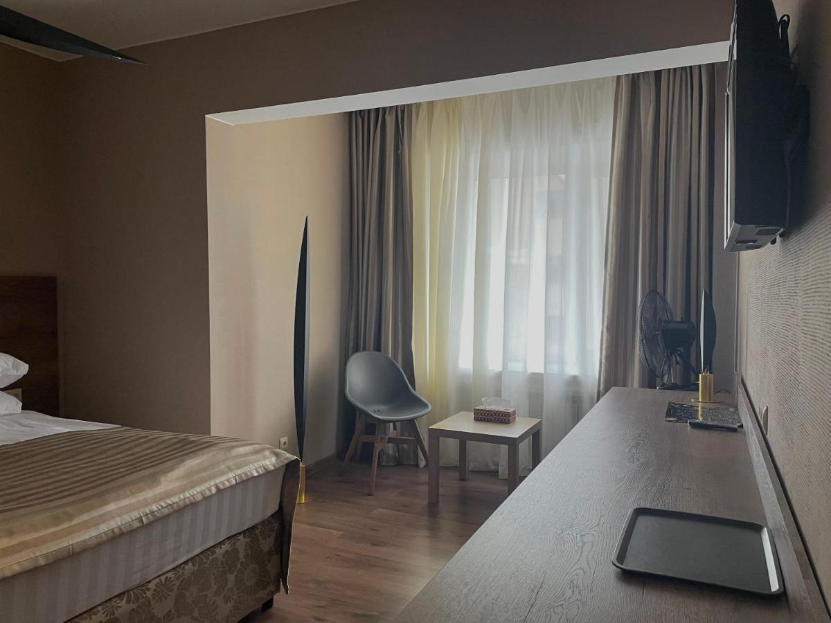 Hotel Gloria Deluxe Hồ Borovoye Ngoại thất bức ảnh