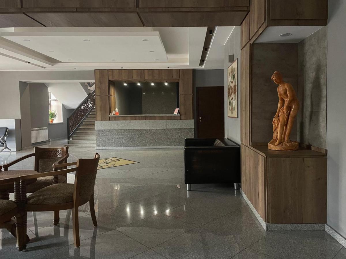 Hotel Gloria Deluxe Hồ Borovoye Ngoại thất bức ảnh