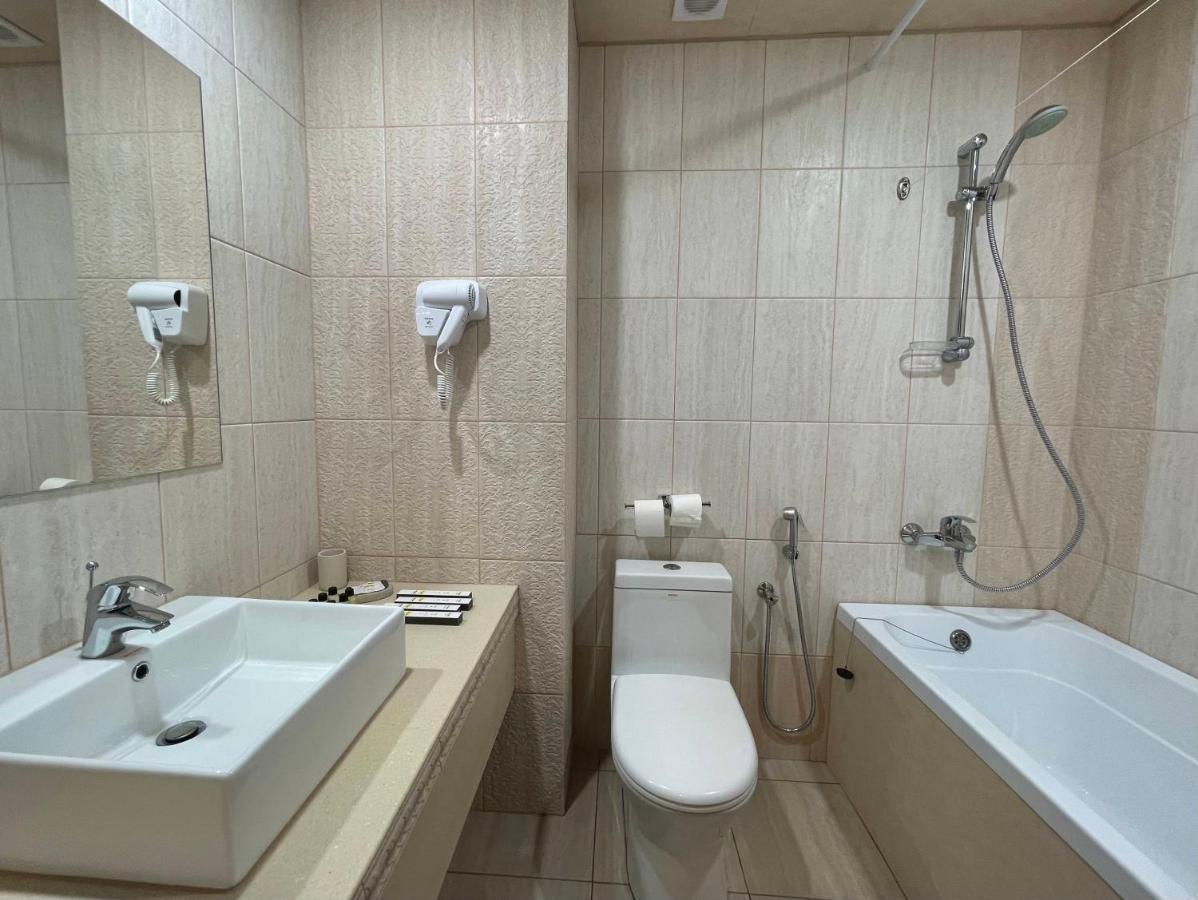 Hotel Gloria Deluxe Hồ Borovoye Ngoại thất bức ảnh