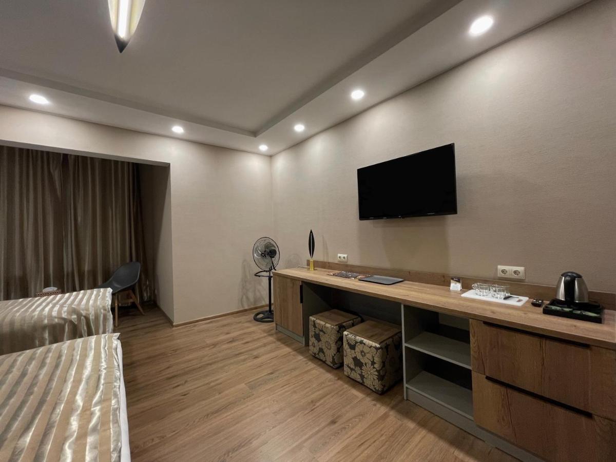 Hotel Gloria Deluxe Hồ Borovoye Ngoại thất bức ảnh